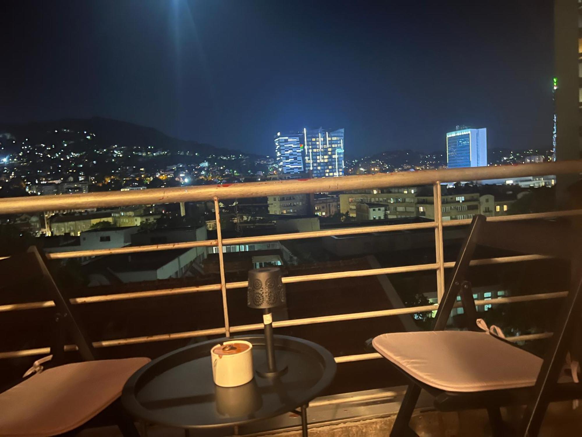 Awesome Panorama Penthouse - Free Parking And Balcony Apartment Sarajevo Ngoại thất bức ảnh
